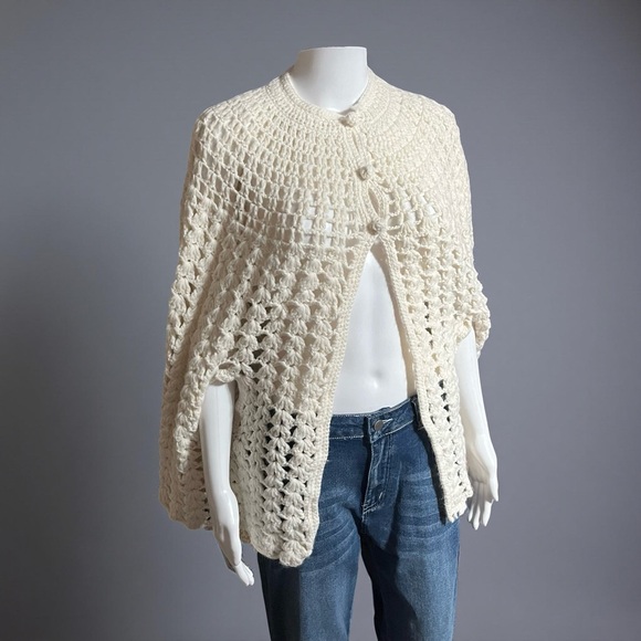 Vintage Cream Crochet Poncho - Picture 2 of 6